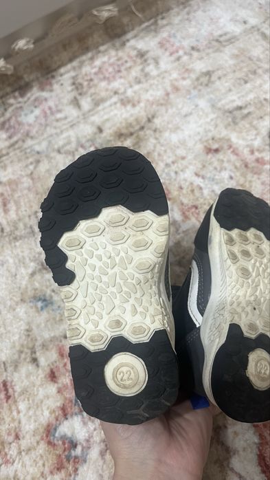 Продам ботинки для мальчика 22 р