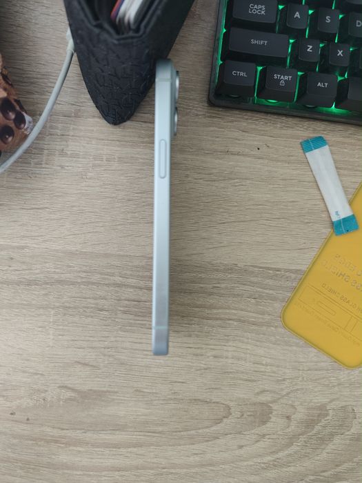 Iphone 15 с гаранция