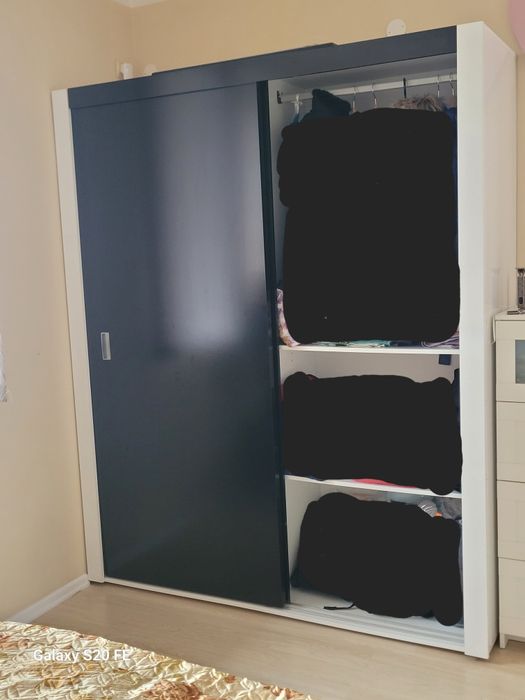 Гардероб двукрилен