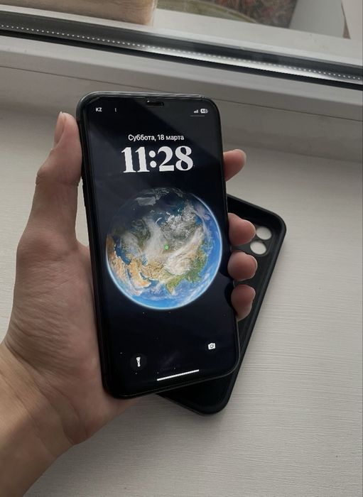 Iphone 11 64 гб черный с коробкой