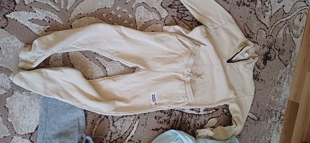 Сет от два екипа и долница Найк