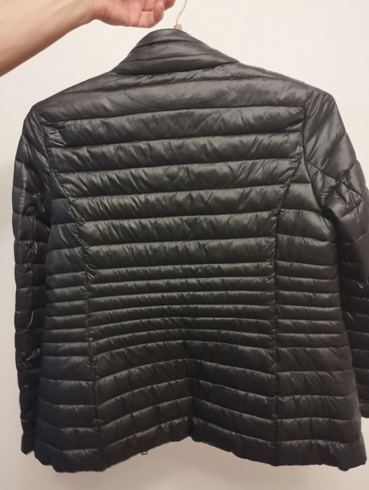 Продам куртку срочно