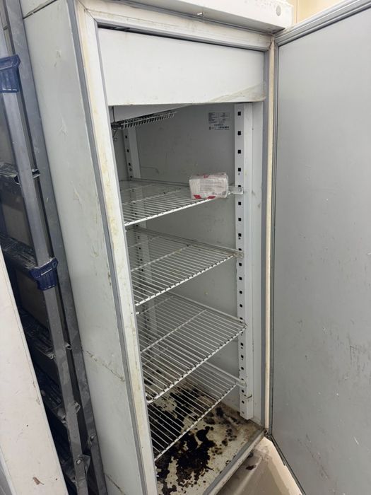 Продам б/у холодильник на запчасти