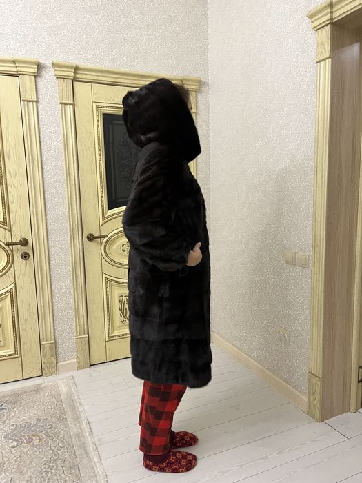 Поперечная норковая шуба