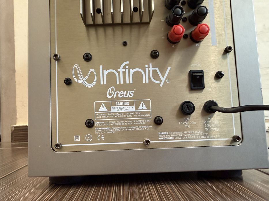 Infinity Oreus Активен Subwoofer