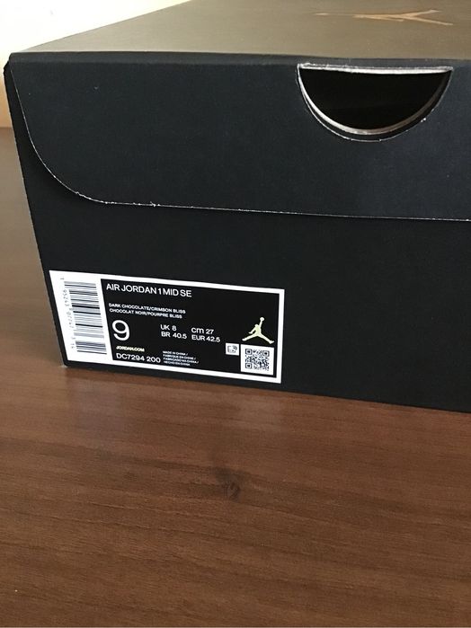 Air Jordan 1 Mid SE