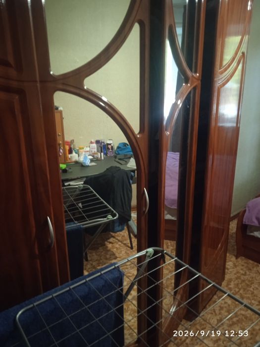 Продам спальный гарнитур