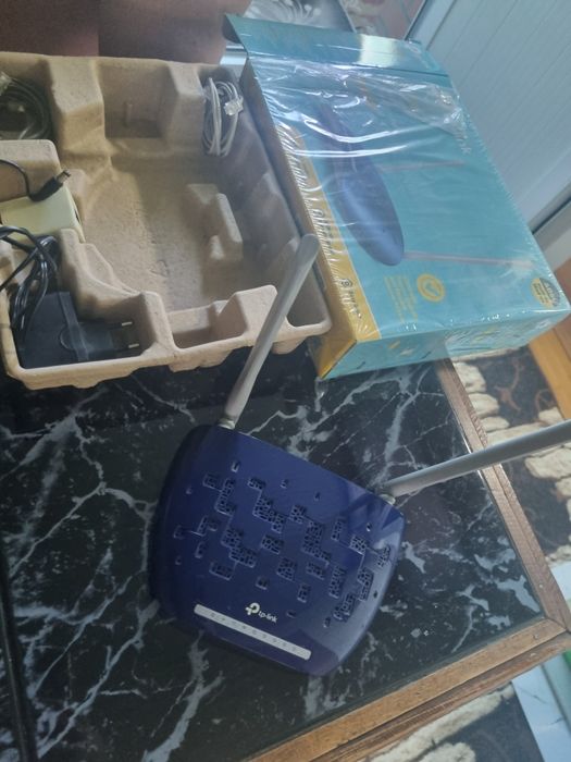 Продаю  2  свой роутор