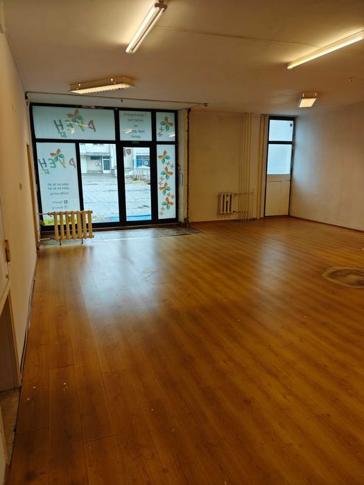 Дава се под наем Офис в София, Гоце Делчев - 122 кв.м за 765 € - Снимка #1