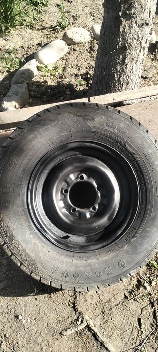 Продам резину с дисками 235/75 R15