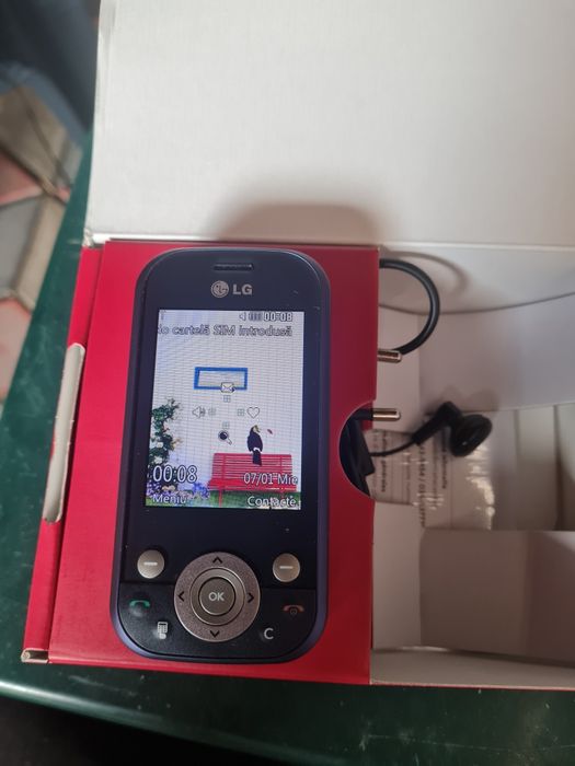 LG telefon full box