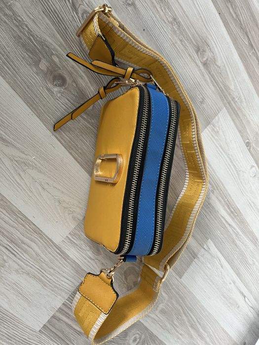 Кокетна дамска чанта