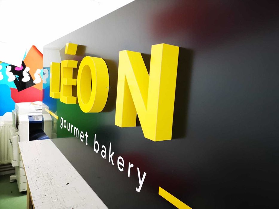 Casete luminoase , Litere volumetrice , reclame