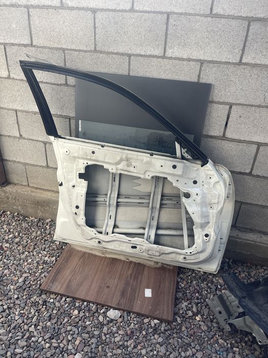 Дверь от инфинити фх 35