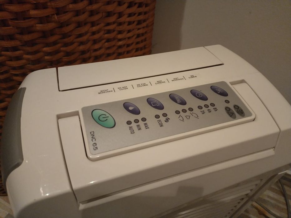 Професионален влагоабсорбатор Делонги