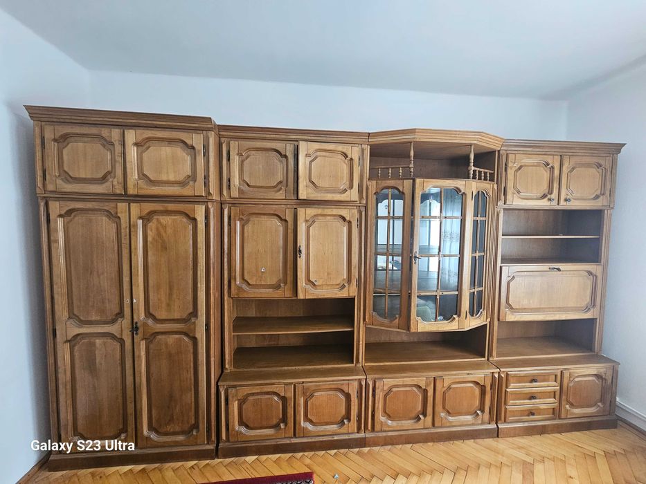 Vand mobila pentru sufragerie