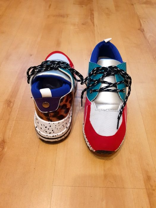 Дамски маратонки / сникърси