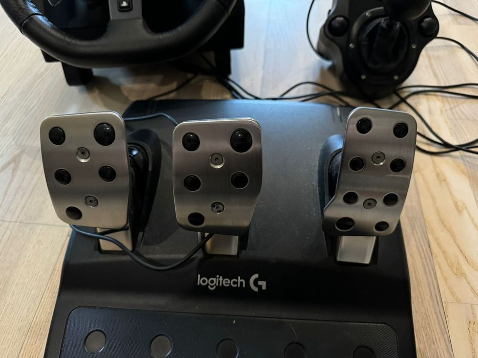 Игровой руль Logitech g29