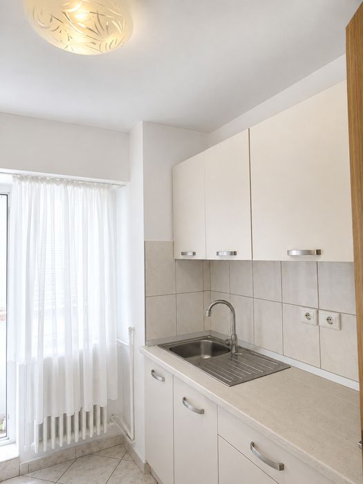 2 camere decomandat | Calea 13 Septembrie Nr 235 | 59 mp | Etaj 8/8 | Mobilat-utilat