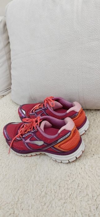 Brooks Ghost 9 n40