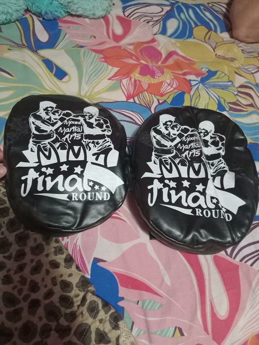 Palmiere pentru antrenamente de box etc...