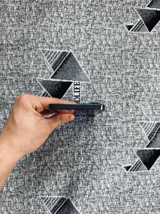 Продается 12 про макс