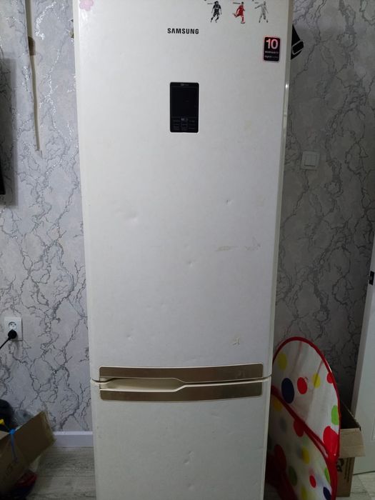 Б/у холодильник сатылады. Өте жақсы жағдайда.