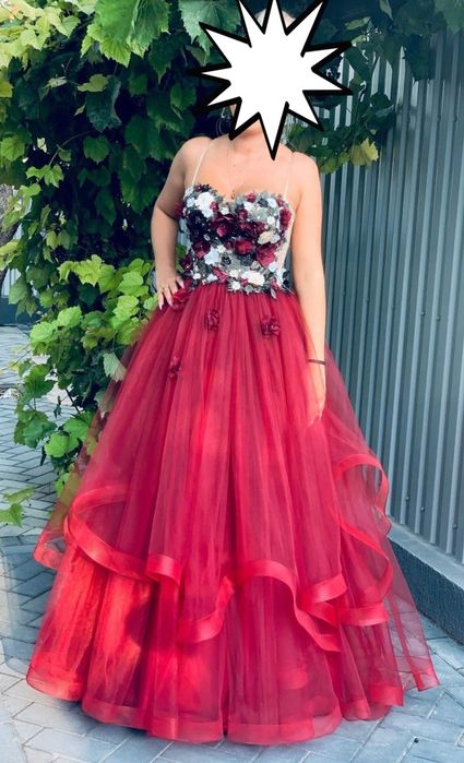 Vand rochie ocazie