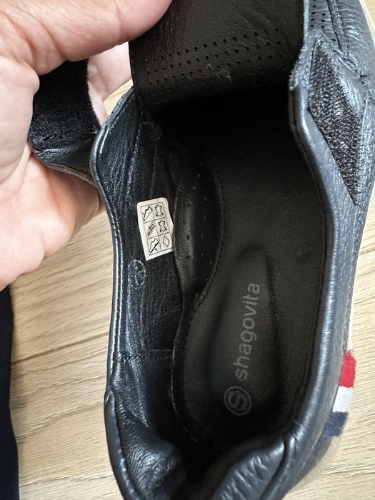 Школьная форма и обувь