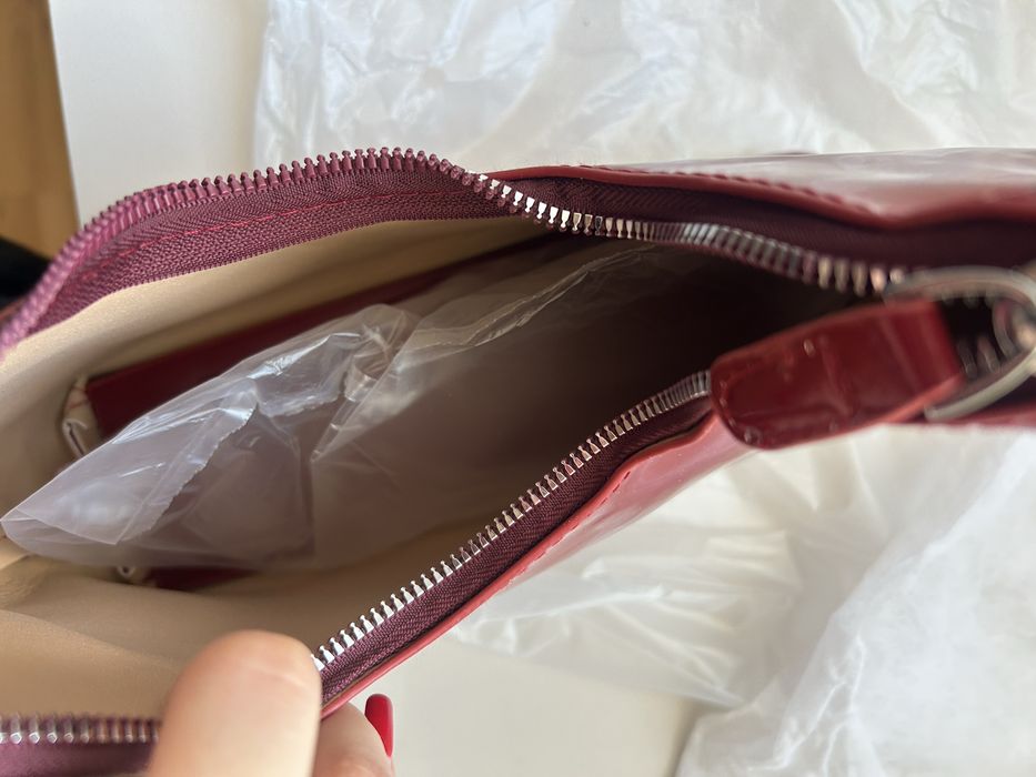 Сумка красная новая