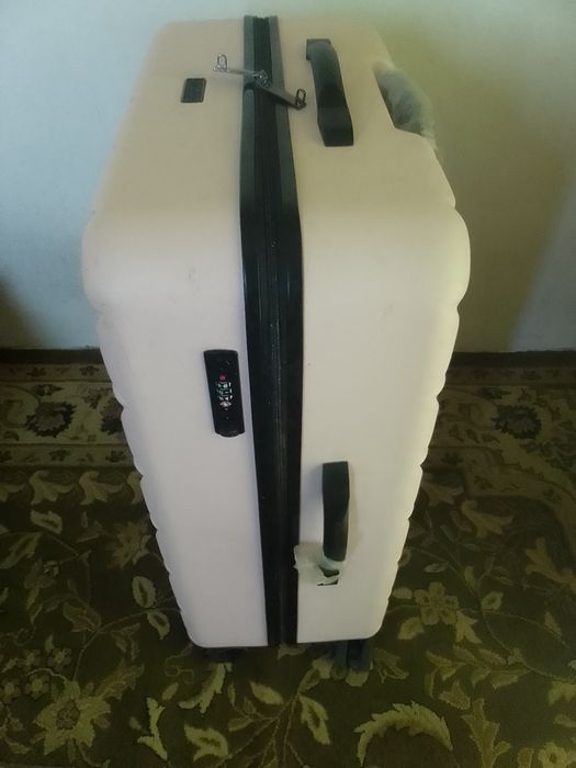 Vând două trolere