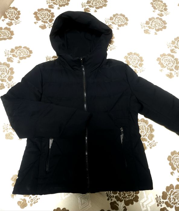 Продам женскую куртку