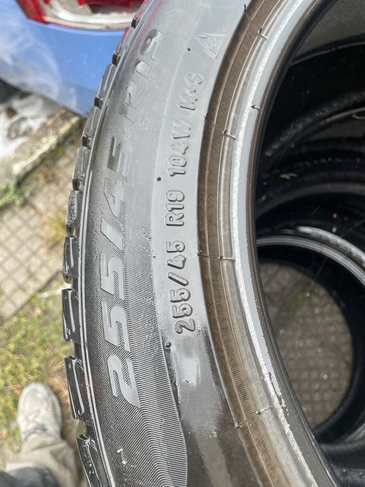 Зимни гуми за електромобил 255/45/19