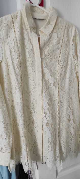 Cămașă dantelă model deosebit, nouă fără etichetă