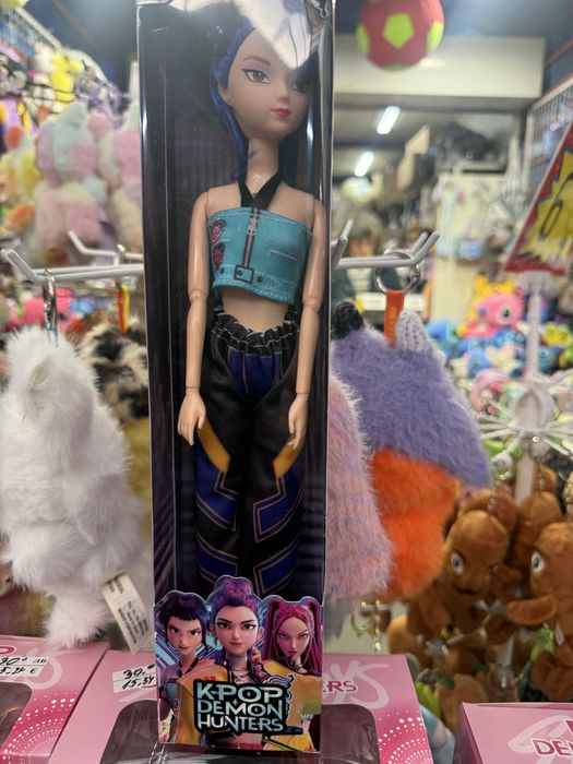 K-POP.  Demon hunters.  Музикални.  Кей поп. Ловци на духове