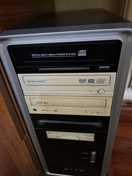 Продаётся монитор