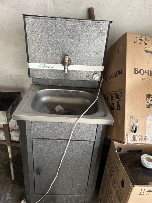Продам мойку б/у.