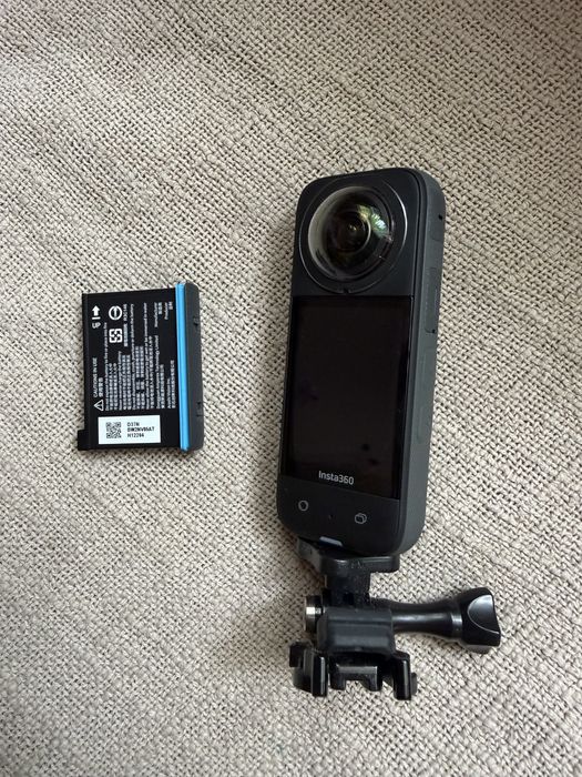 Insta360 x3 екшън камера