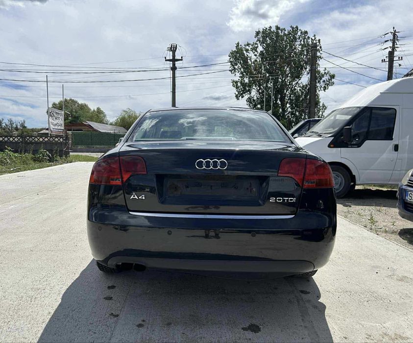 Audi A4 2.0 TDI 140 cp