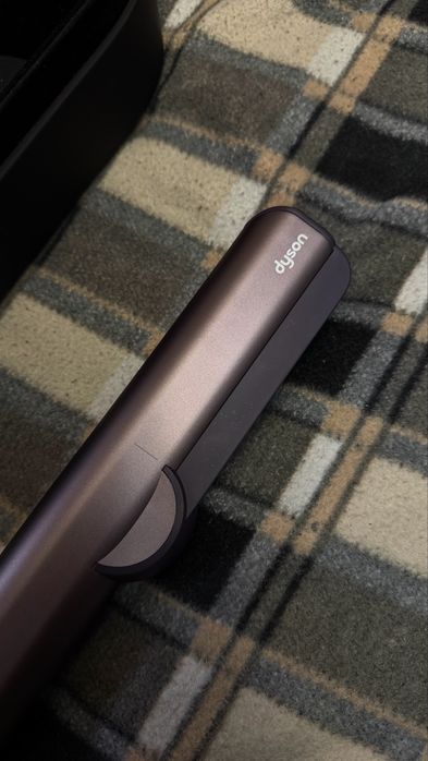 Dyson HT01 утюжок