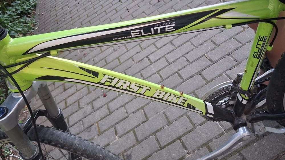 Vând bicicletă First Bike
