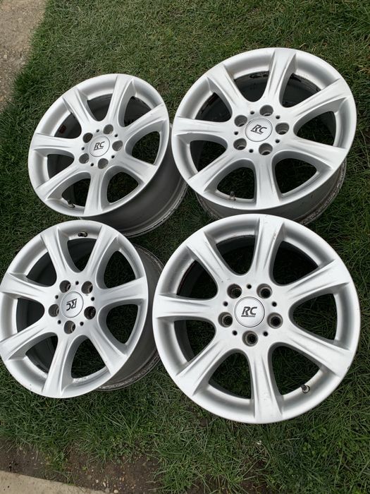 Vand genti pentru  BMW