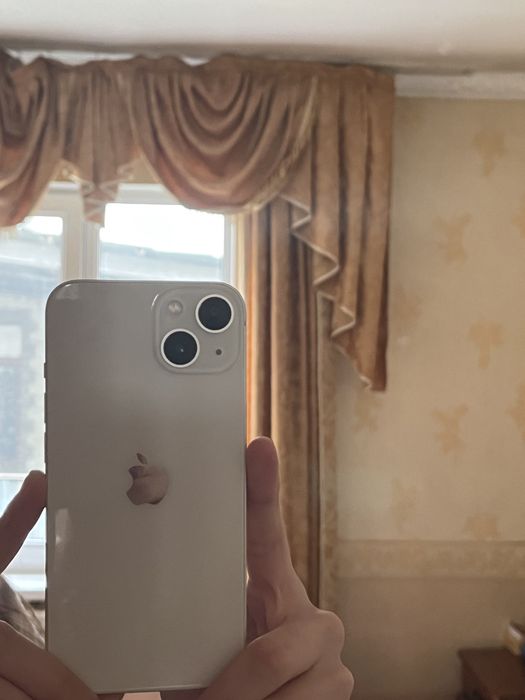 Продаю айфон 13