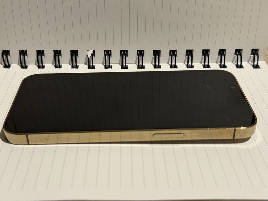 Iphone 13 pro - перфектен