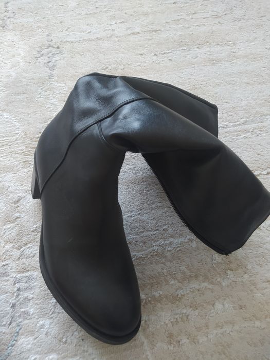 Женские кожаные сапоги