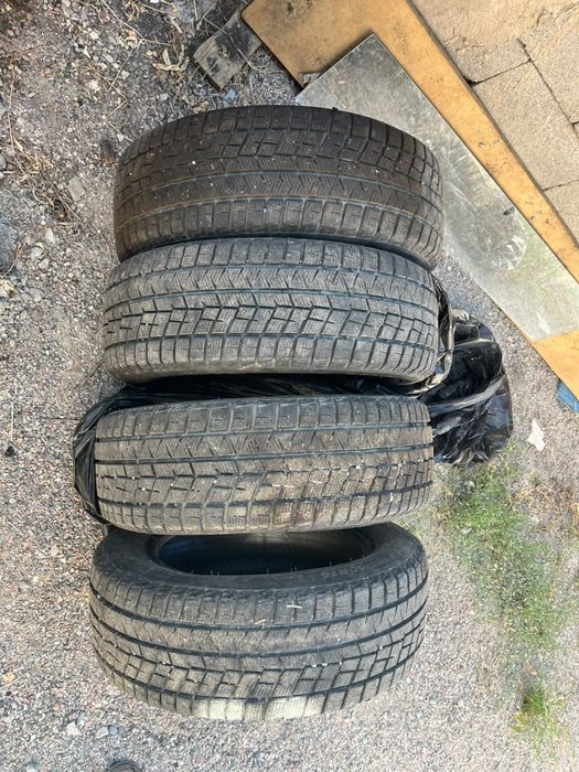 Продам шины 205/60R16