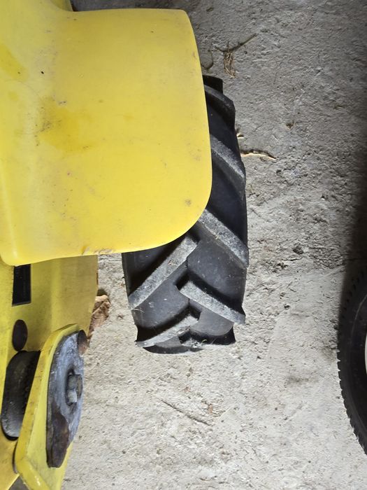 Vând / Schimb Măturătoare mecanică autopropulsată Tielbürger / Cramer – Motor Honda GCV 160 (5.5 CP)