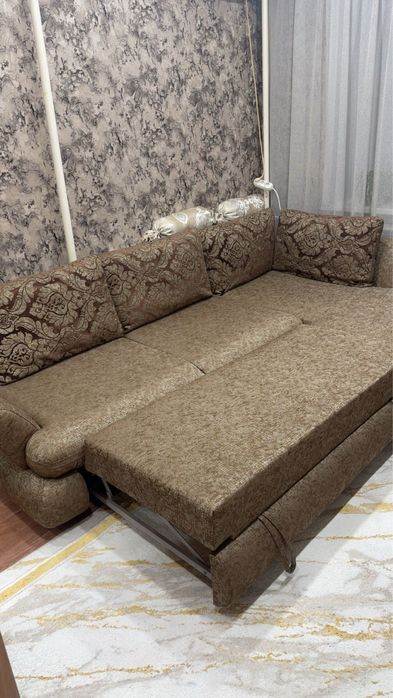 Продам углавой диван