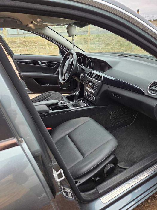 Mercedes Benz C250