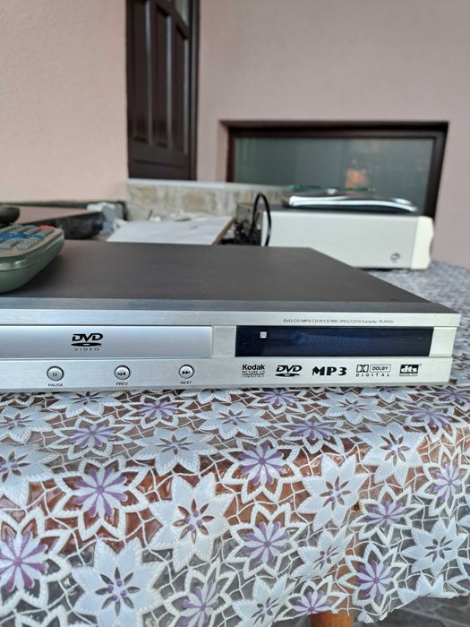 Продавам  DVD player